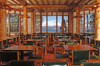 Lake Lodge Cabins 03.[1]